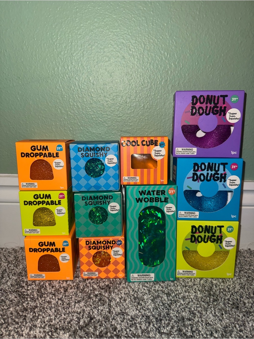 Gum droppable, Diamond Squishy, Donut, Cool Cube , water Wobble Target Squishy